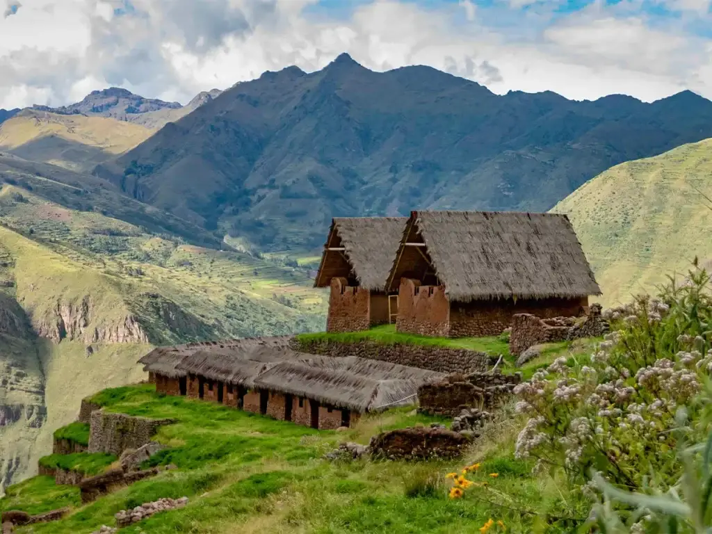 Huchuy Qosqo trek to Machu Picchu