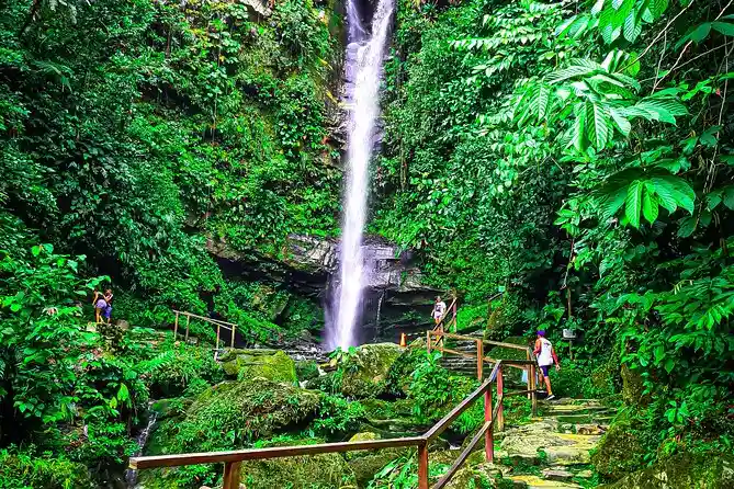 Ahuashiyacu Waterfall