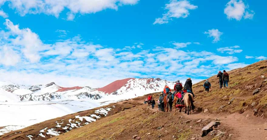 Rainbow mountain treks cusco