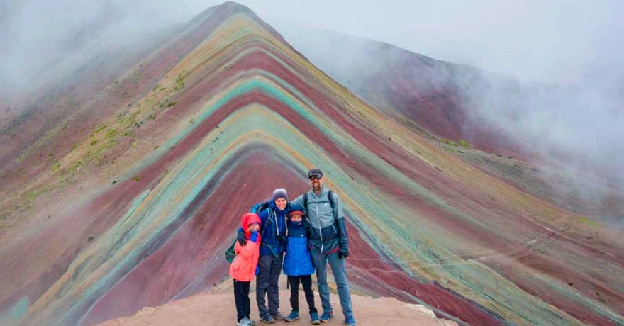 treks rainbow mountain
